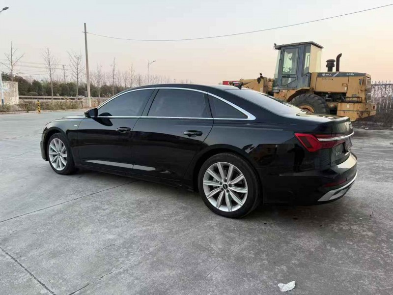 徐州23年奥迪A6L8