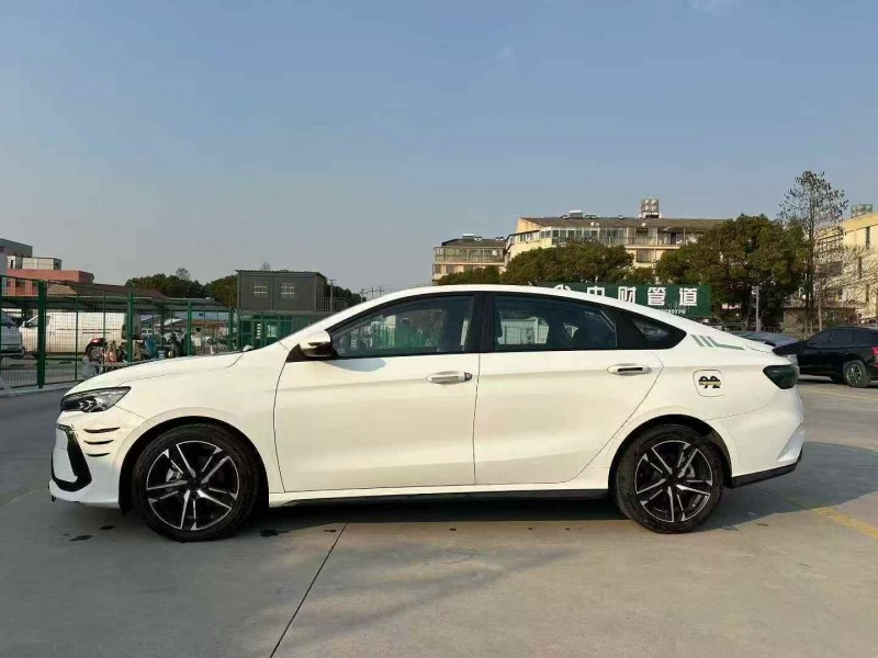 珠海24年吉利缤瑞8