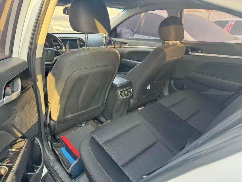 乌鲁木齐19年现代领动9