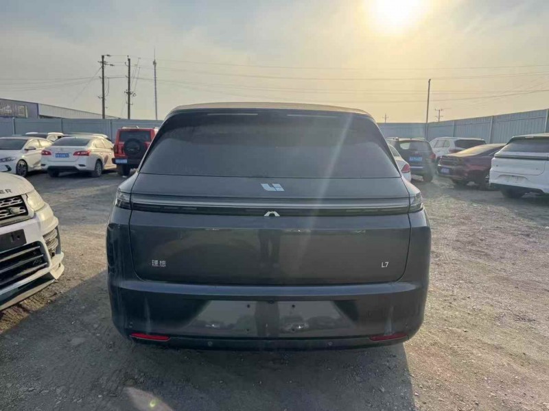 乌鲁木齐24年理想L72