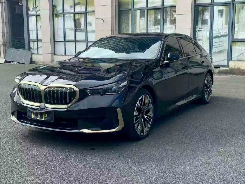 南平24年宝马5系3