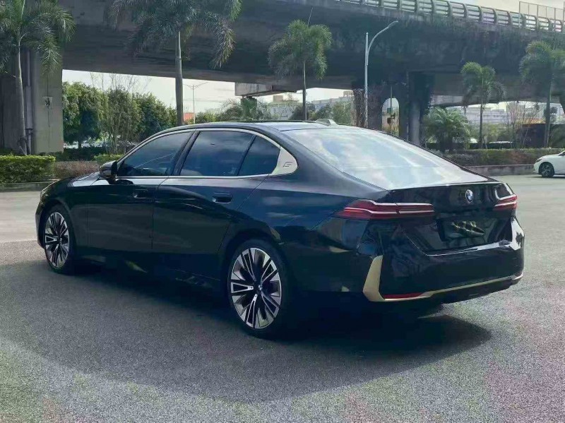 南平24年宝马5系7