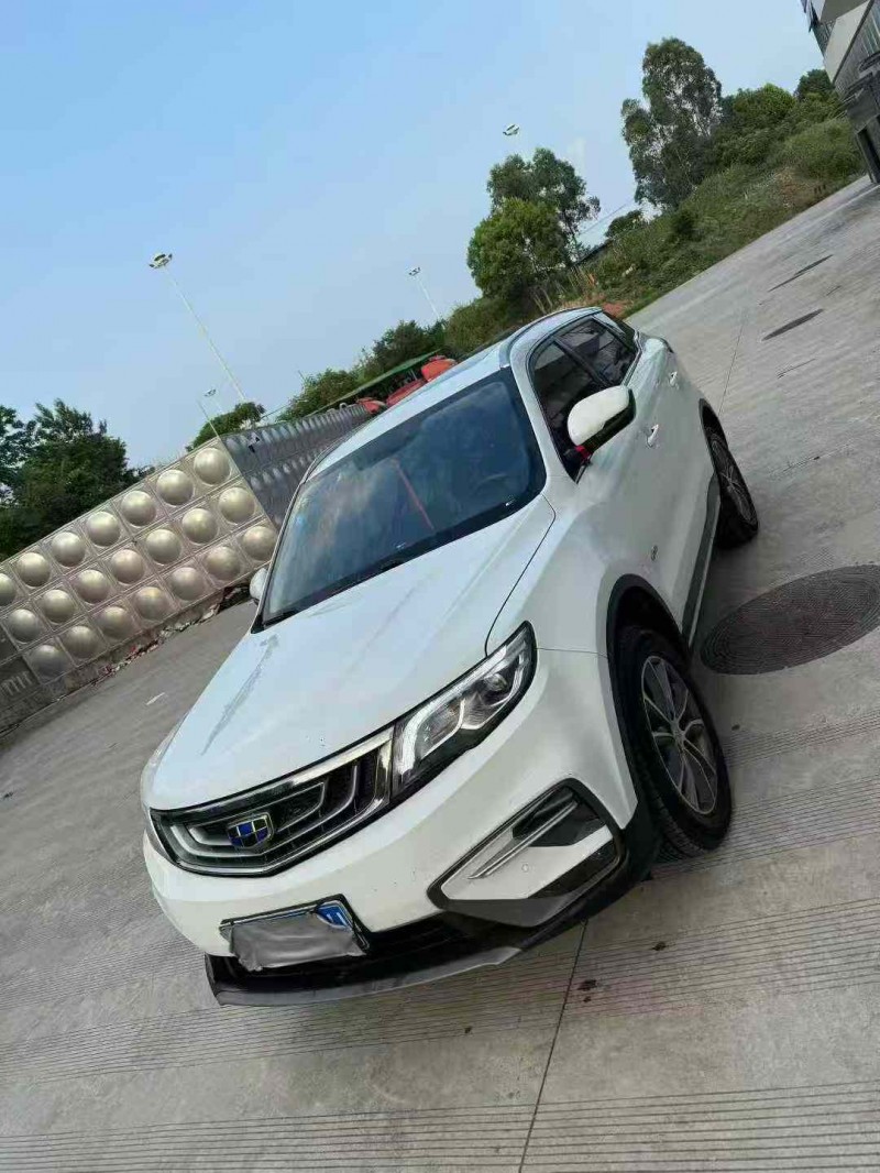 乐山19年吉利博越2