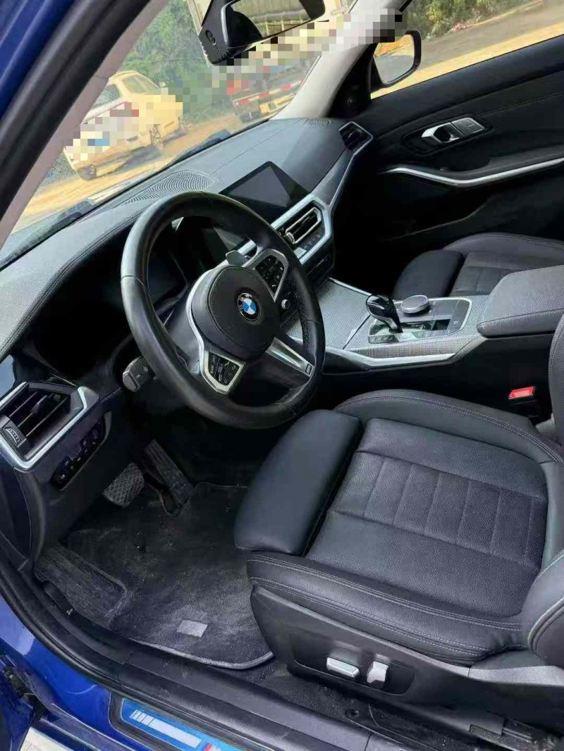 乐山19年宝马3系3