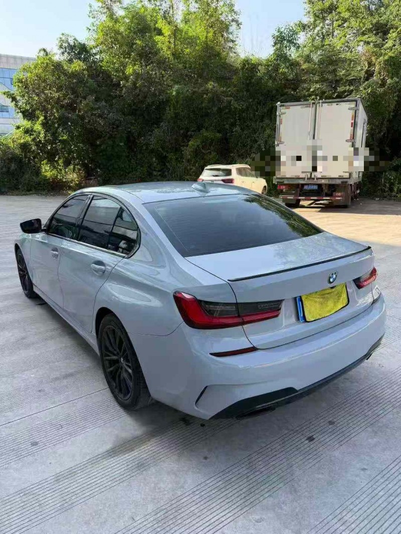 乐山19年宝马3系5