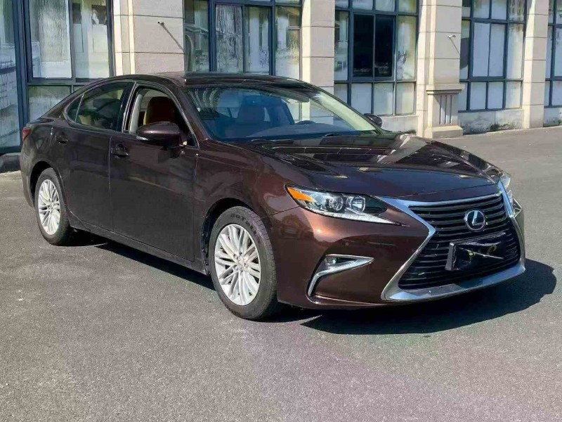 三明16年雷克萨斯ES2