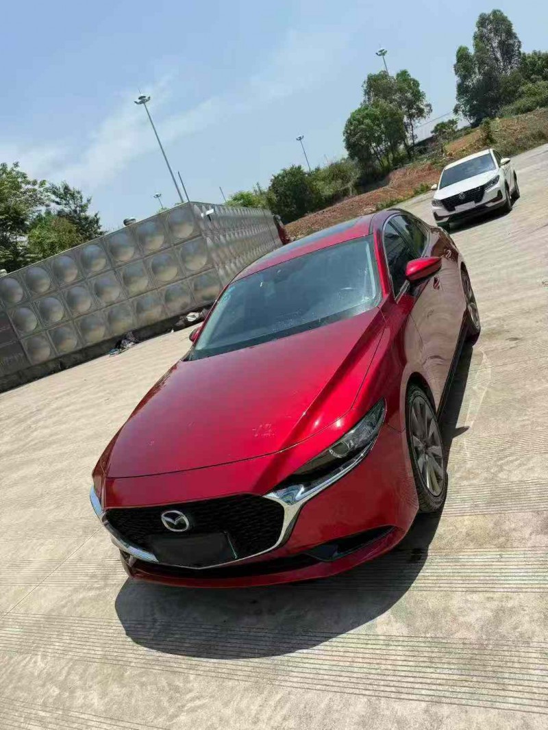 乐山20年马自达昂克赛拉2