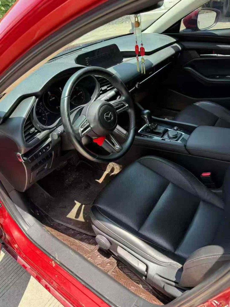 乐山20年马自达昂克赛拉3