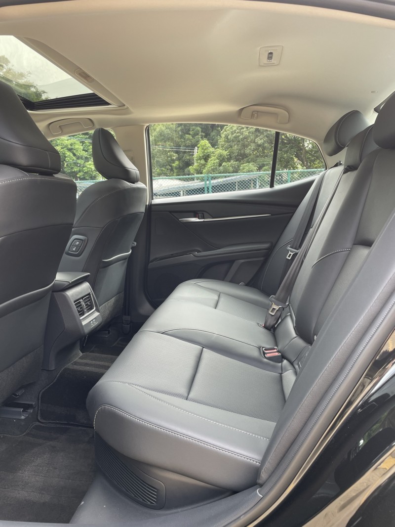 中山25年丰田凯美瑞5