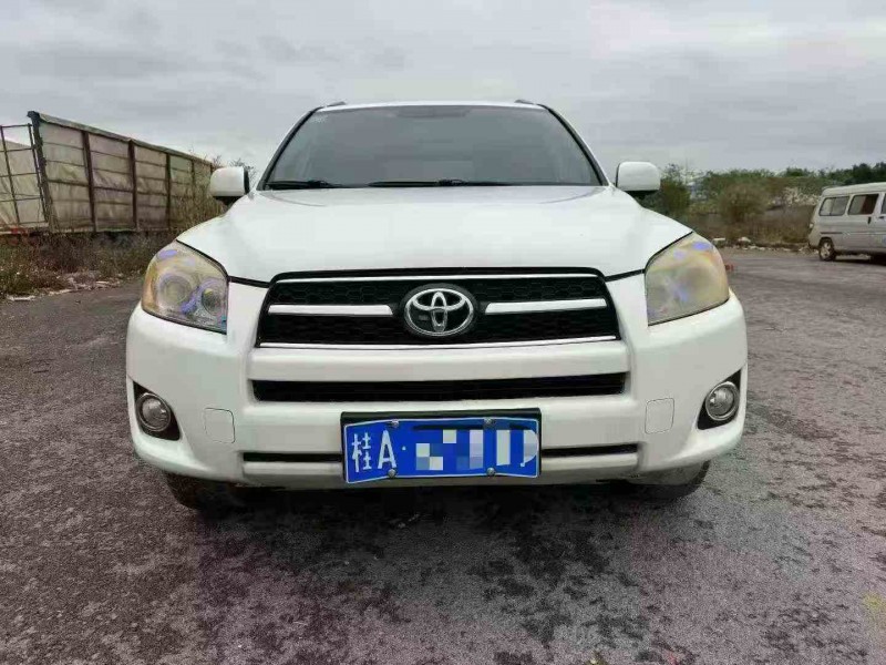 钦州11年丰田RAV4荣放1