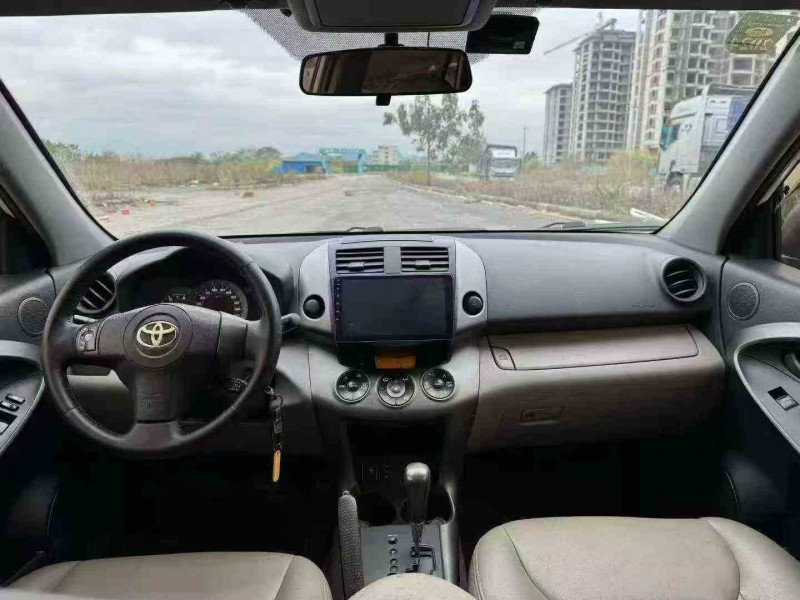 钦州11年丰田RAV4荣放4