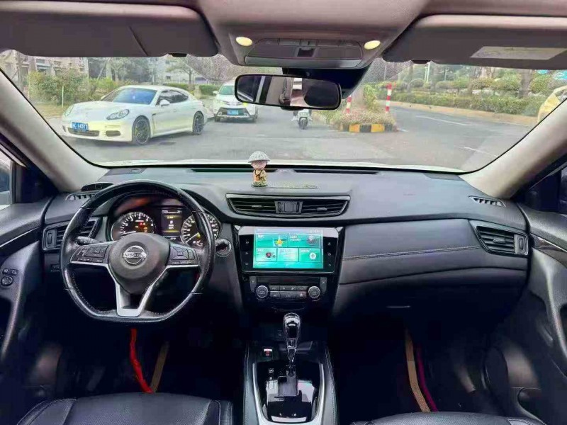 江门19年日产奇骏6