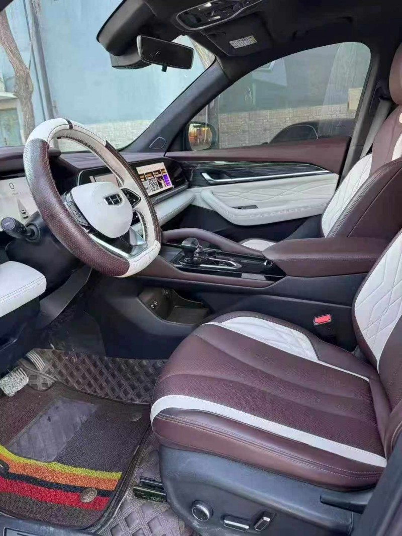 保定22年吉利星越4