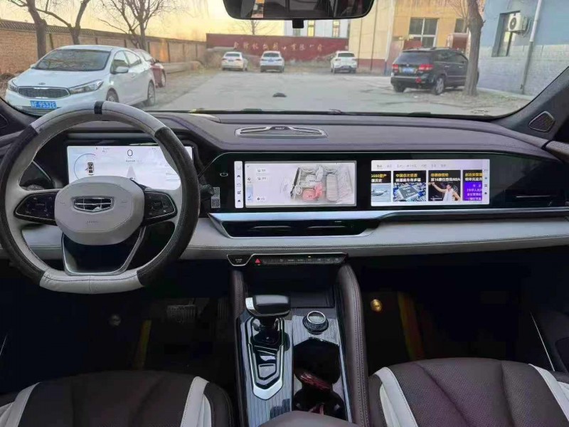 保定22年吉利星越5