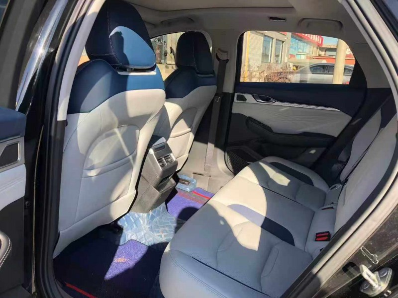 保定23年吉利星瑞6