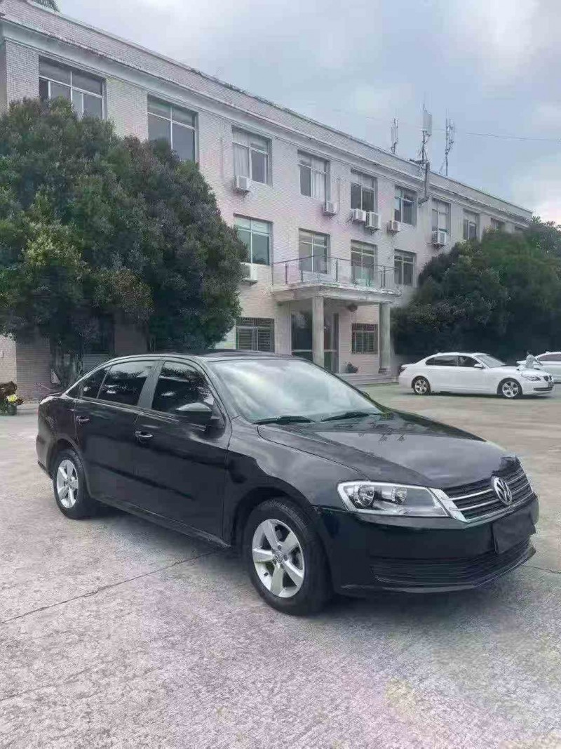 三明17年大众朗逸2