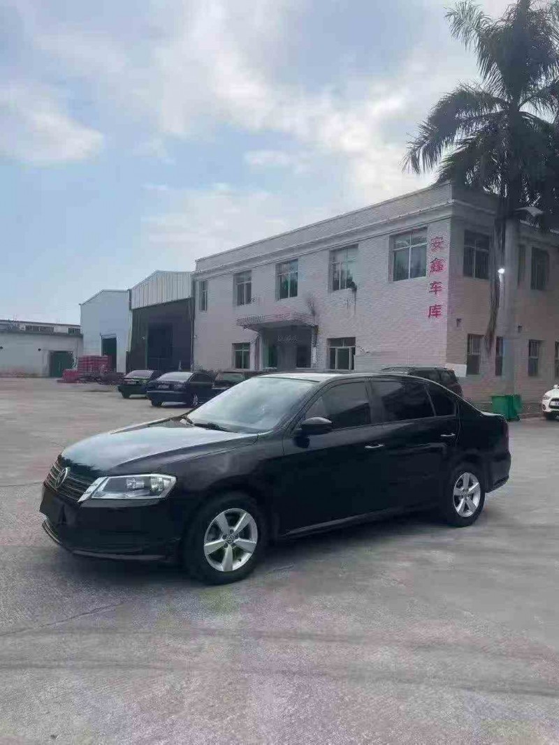 三明17年大众朗逸3