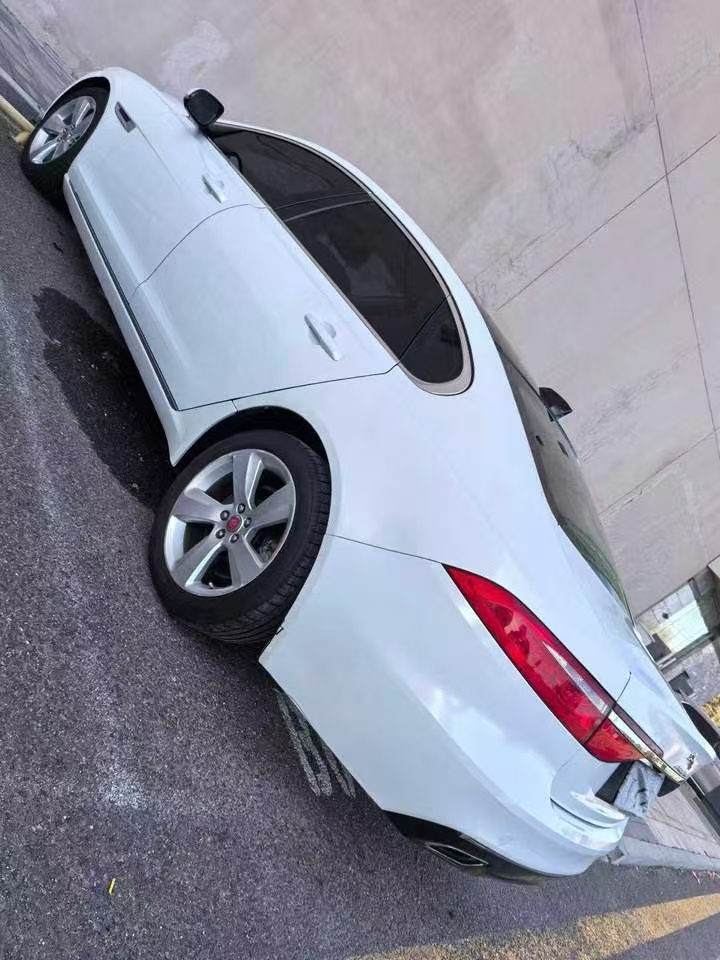 营口18年捷豹XFL7