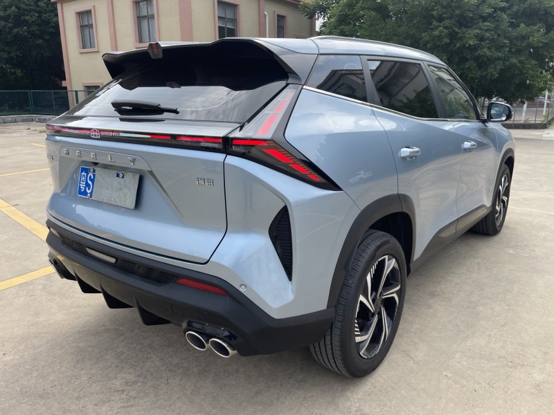 中山23年吉利博越4