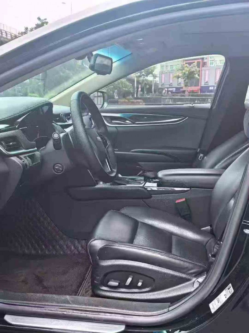 莆田18年凯迪拉克XTS6