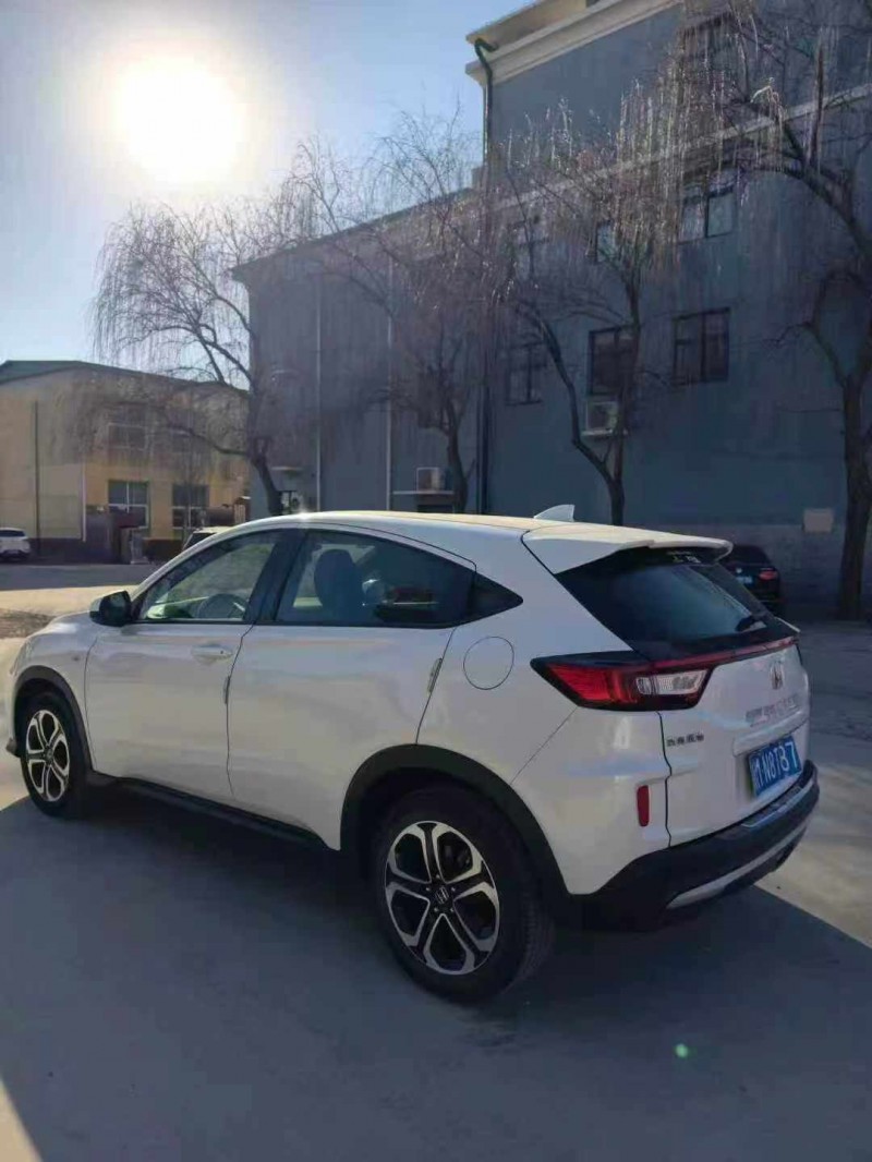 保定21年本田XRV8