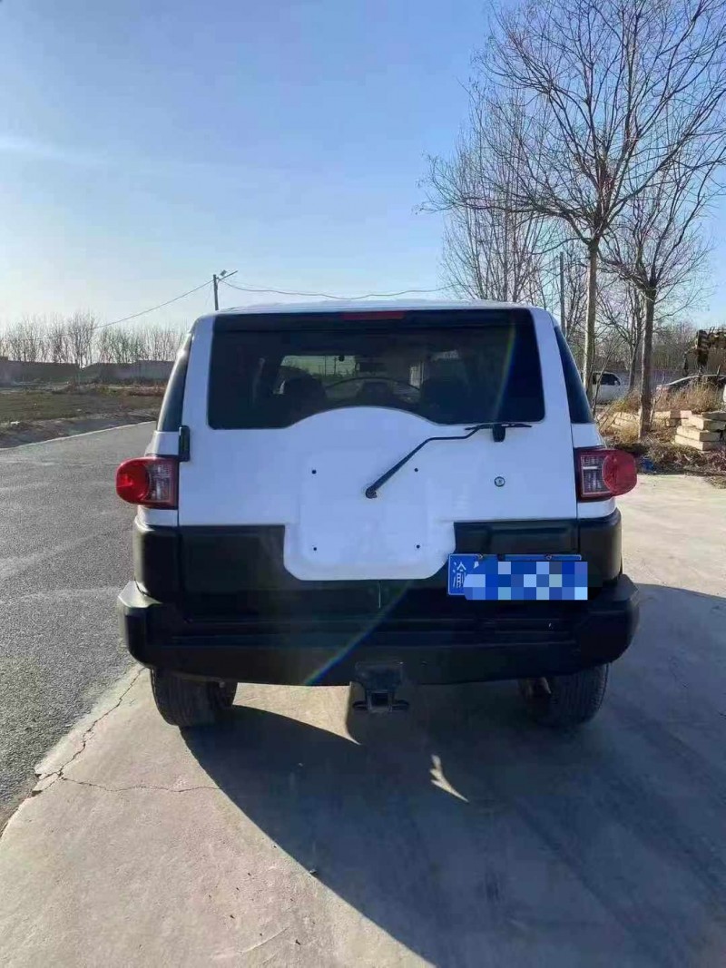 保定19年丰田兰德酷路泽9