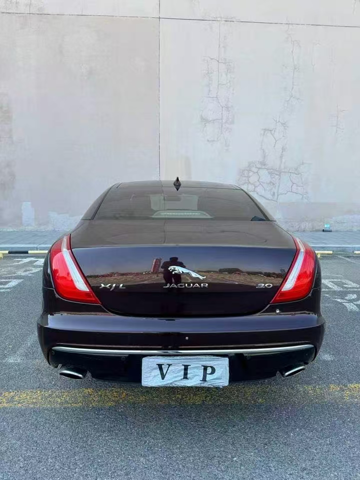 营口18年捷豹XJL8