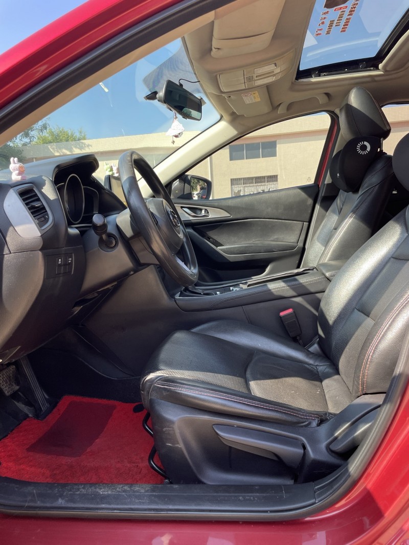 中山17年马自达昂克赛拉8