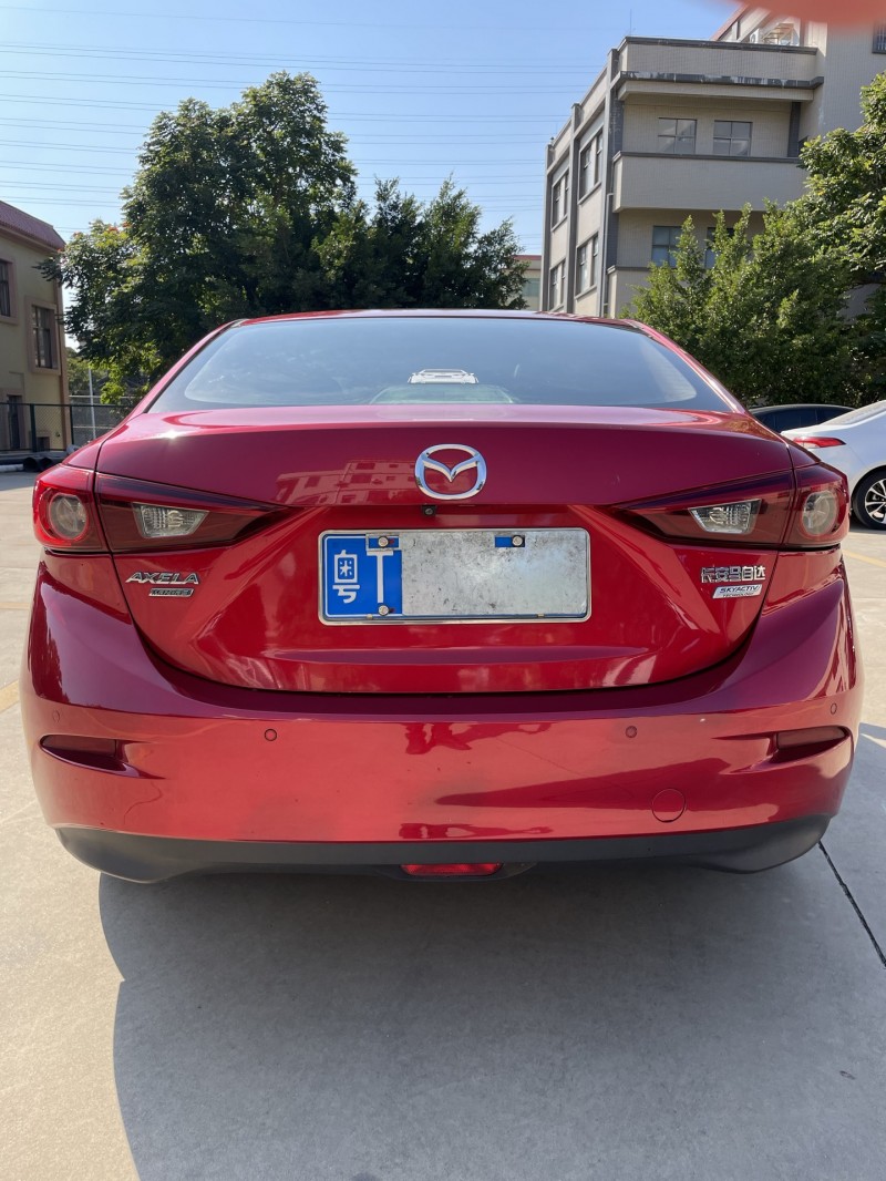 中山17年马自达昂克赛拉9