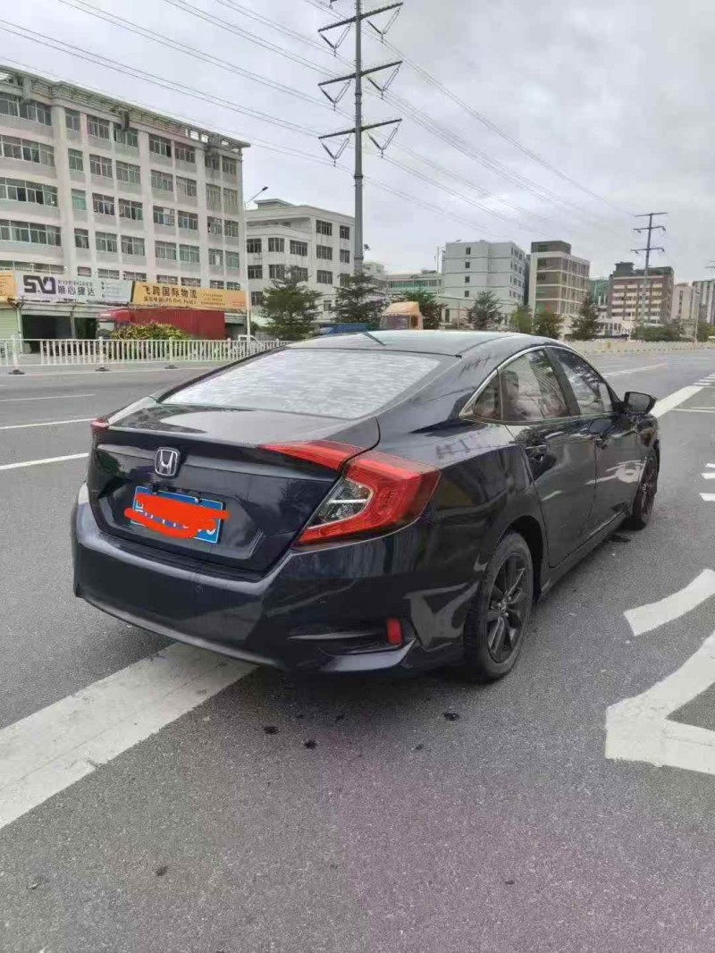 广州17年本田思域7