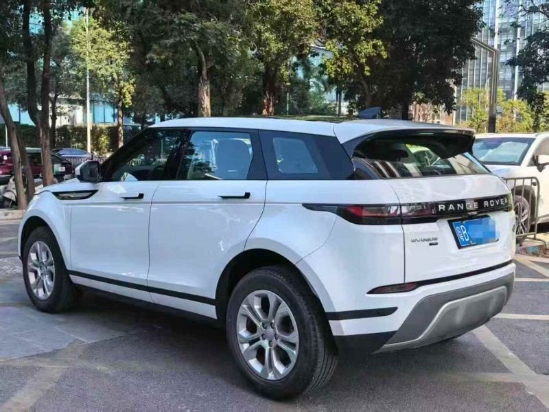 广州20年路虎极光7