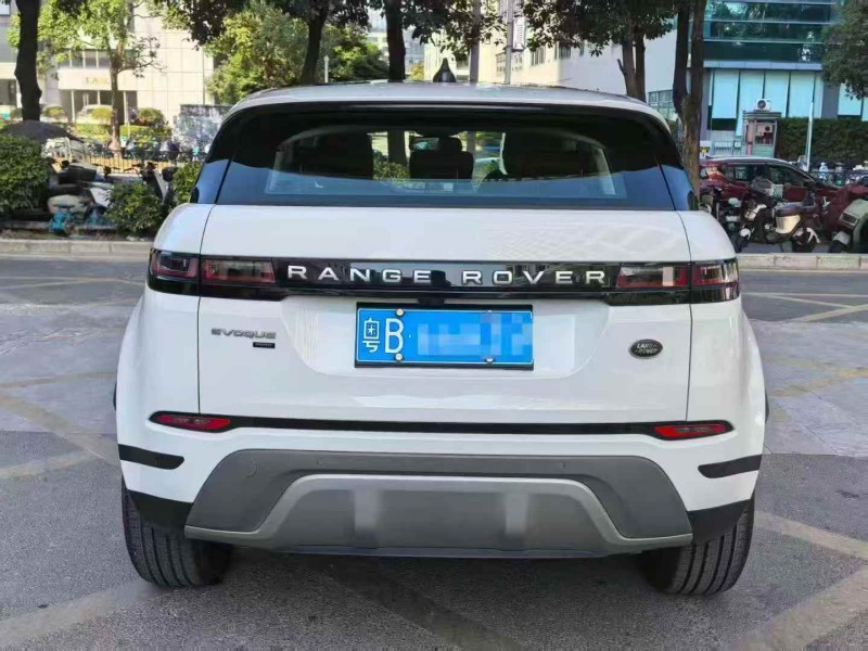 广州20年路虎极光9