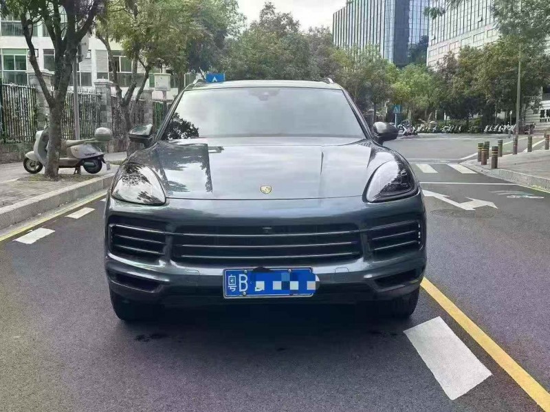 廣州18年保時捷卡宴1