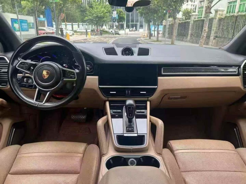 廣州18年保時捷卡宴7