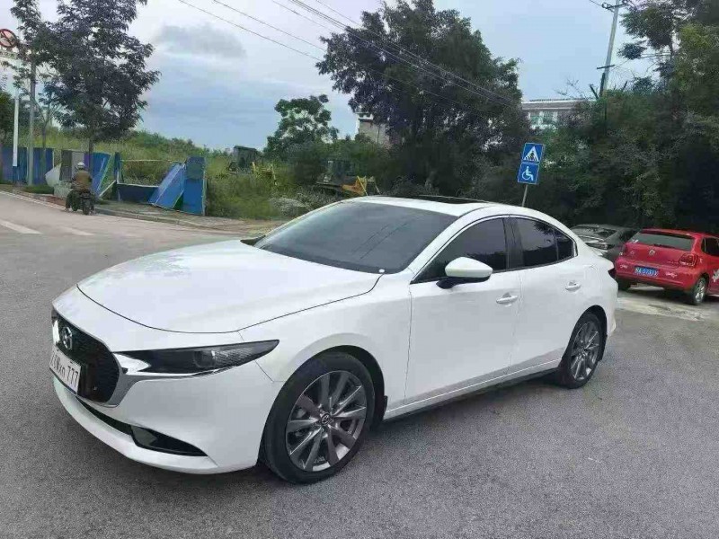 南宁25年马自达昂克赛拉3