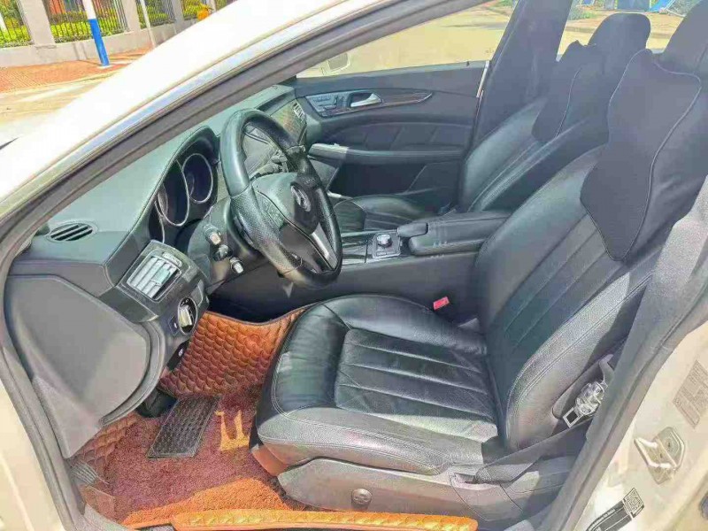 南宁13年奔驰CLS4