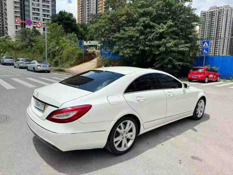 南宁13年奔驰CLS8