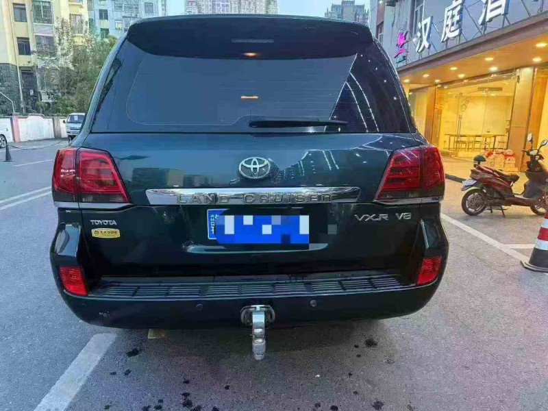 鹰潭12年丰田兰德酷路泽9