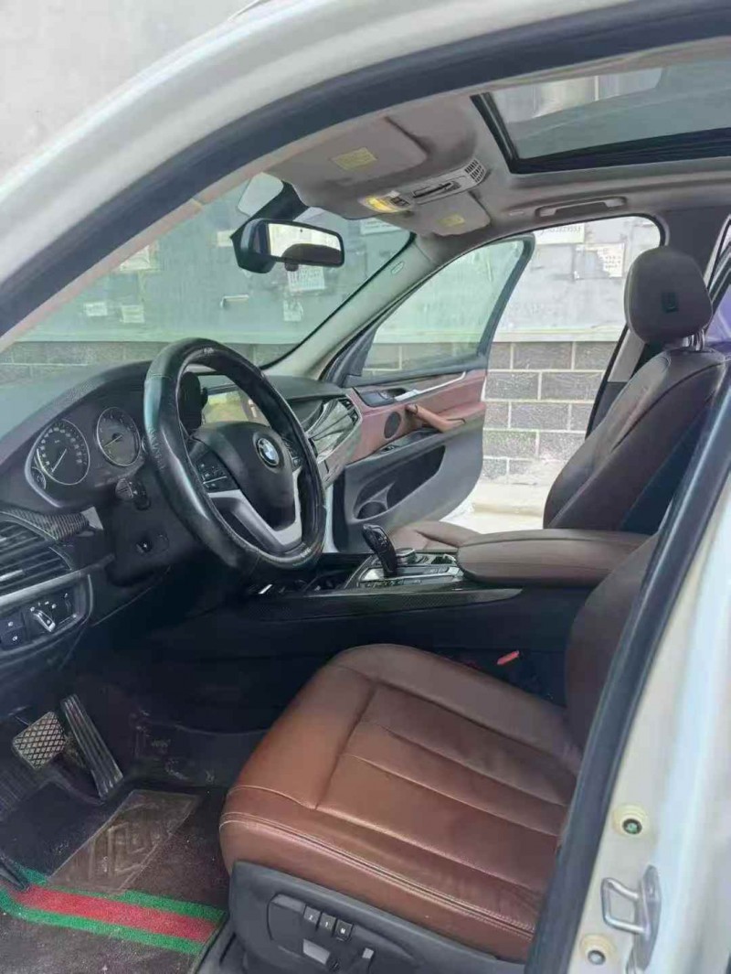 济南15年宝马X54