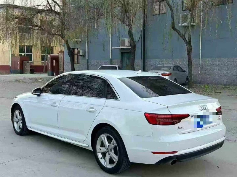 保定17年奥迪A4L8