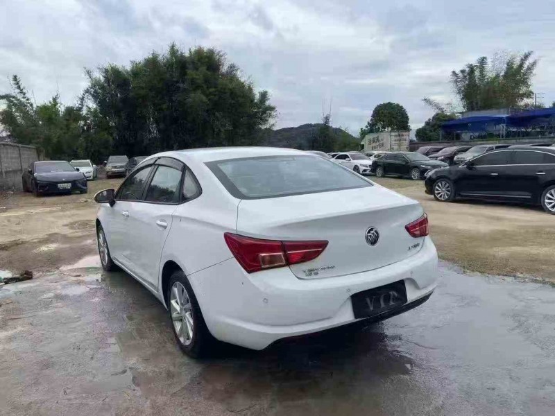 珠海19年别克威朗7