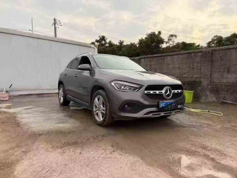 湛江22年奔驰GLA2
