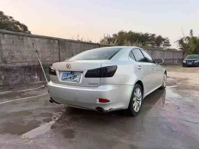 江门08年雷克萨斯IS7