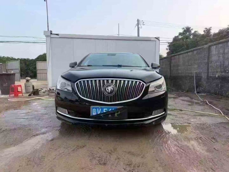 湛江15年别克君越1