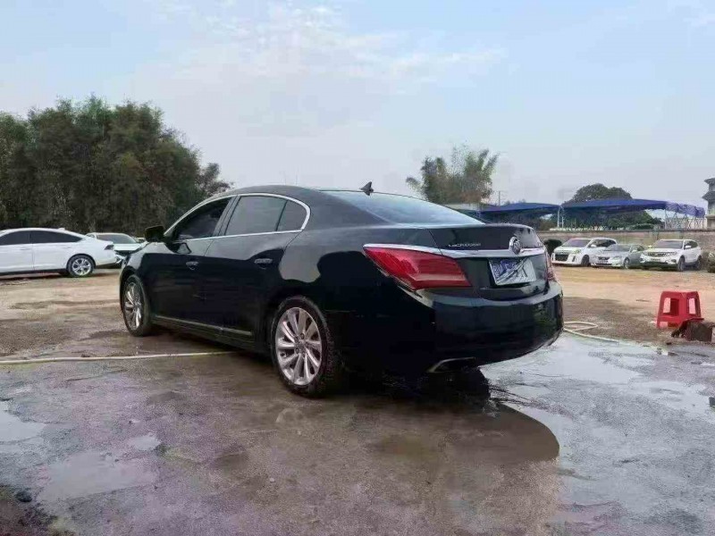 湛江15年别克君越7