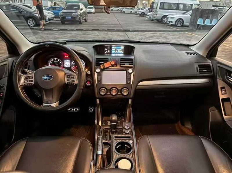 东莞14年斯巴鲁森林人6