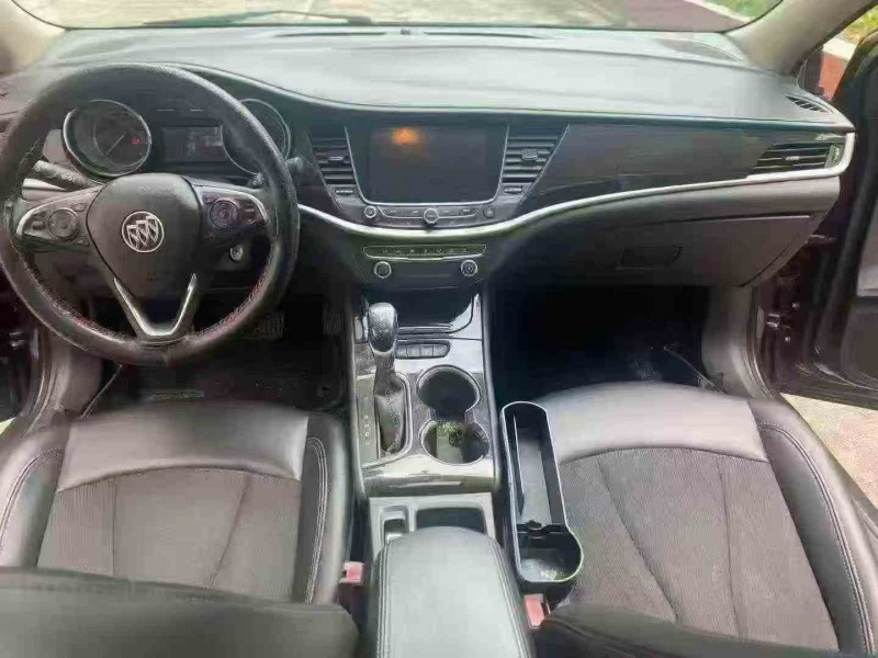 佛山18年别克威朗4