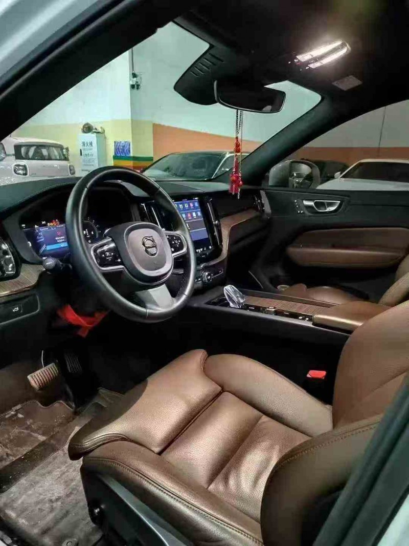 重庆23年沃尔沃XC605