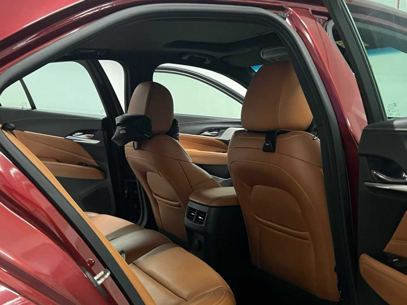 宿遷21年凱迪拉克CT45