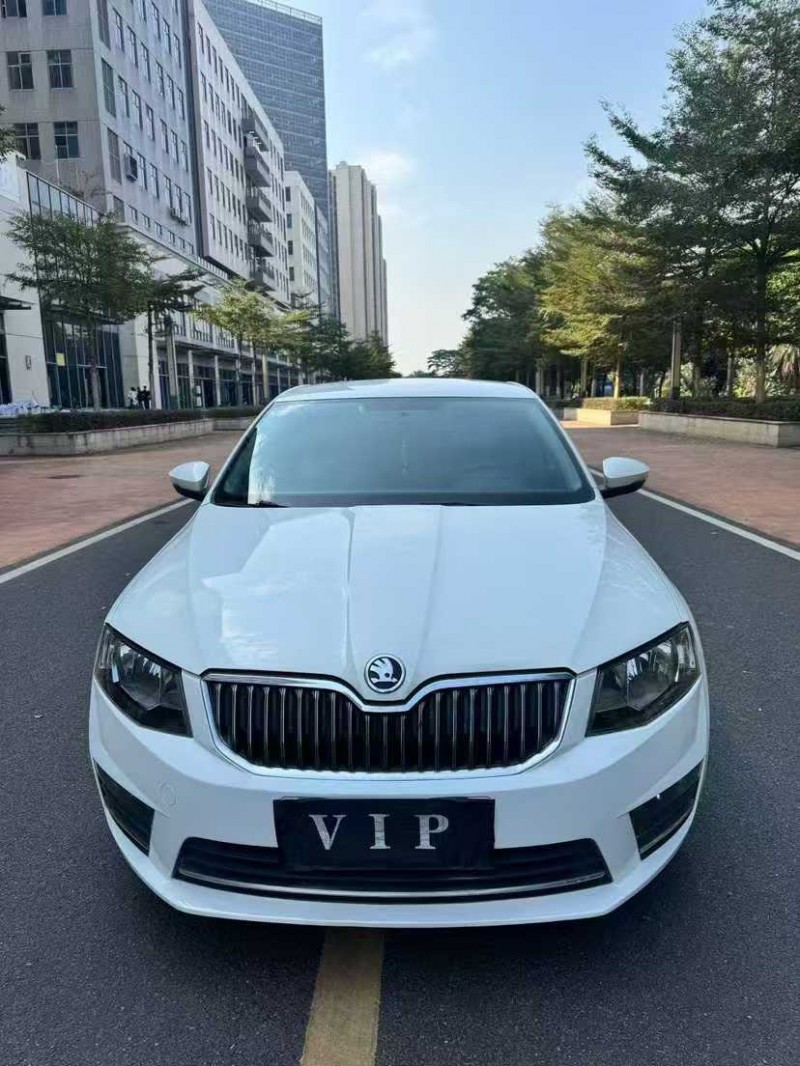 东莞16年斯柯达明锐1